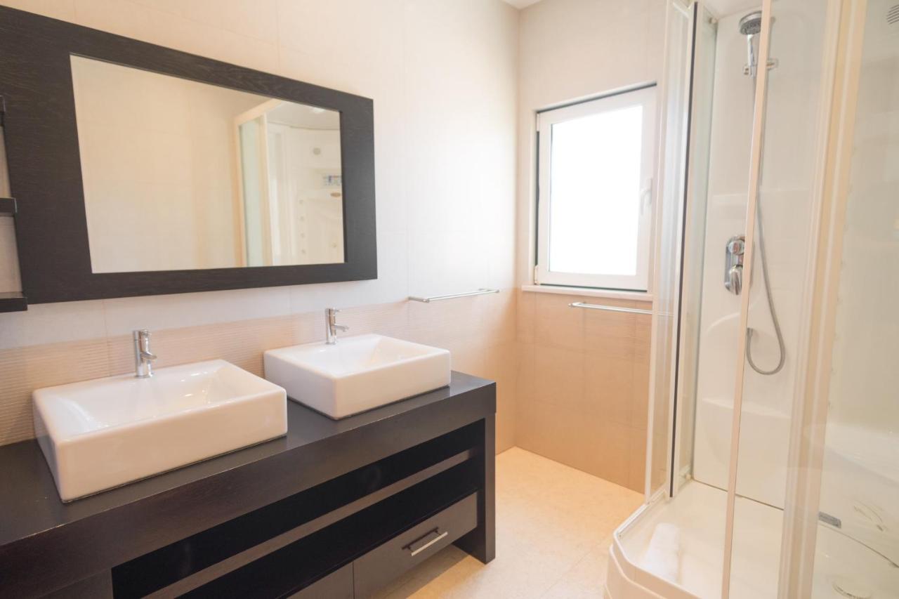 Villa Ria Rose, Alto Da Ria 23 - Jacuzzi And Beach Alvor Ngoại thất bức ảnh